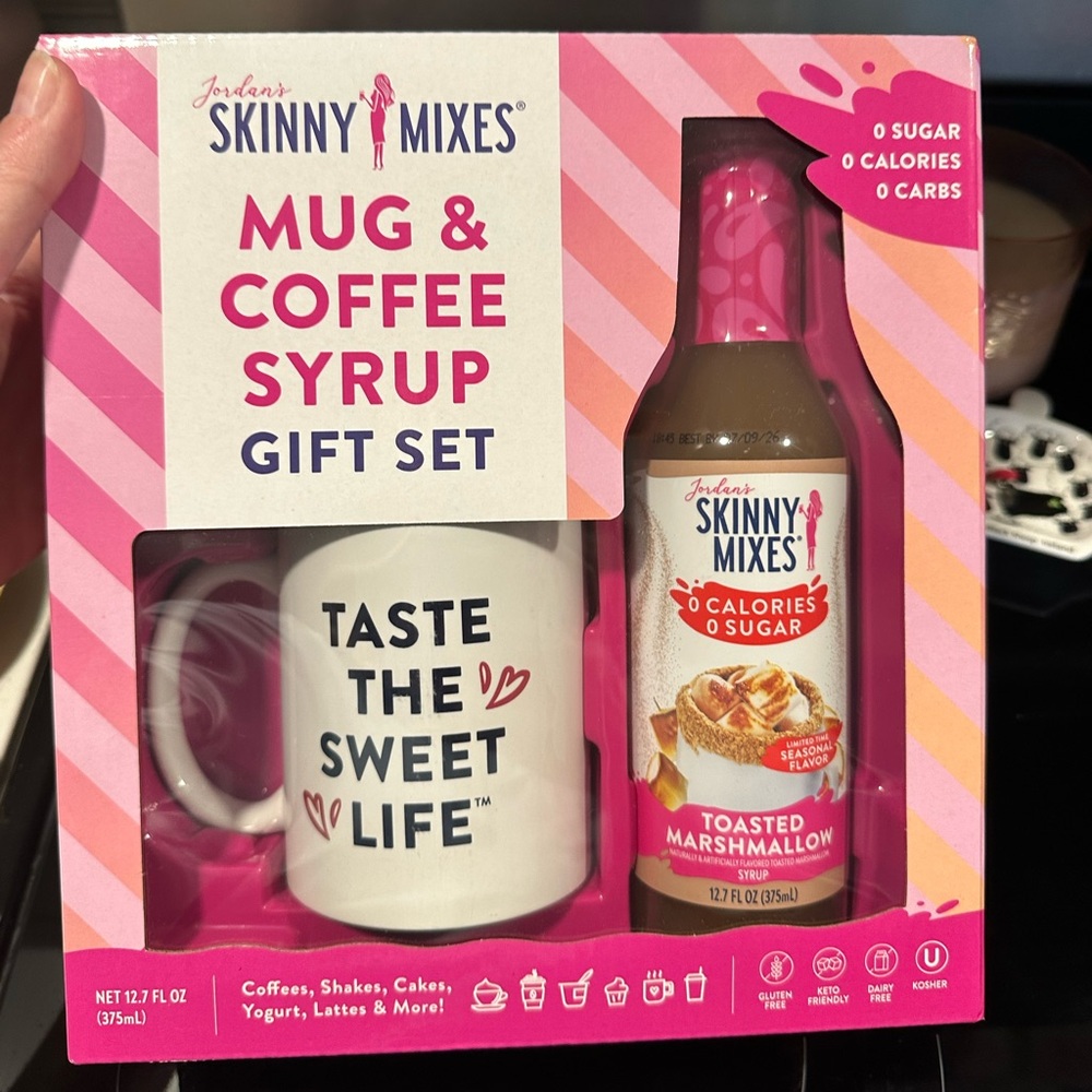 Mug & Coffee Syrup Gift Set - Pink and White